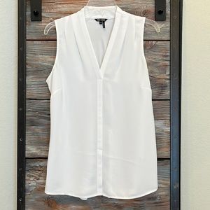NIC+ZOE V-Neck Sleeveless Blouse
